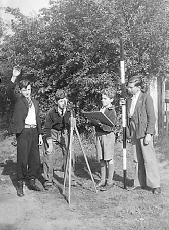 1943 Surveying 01