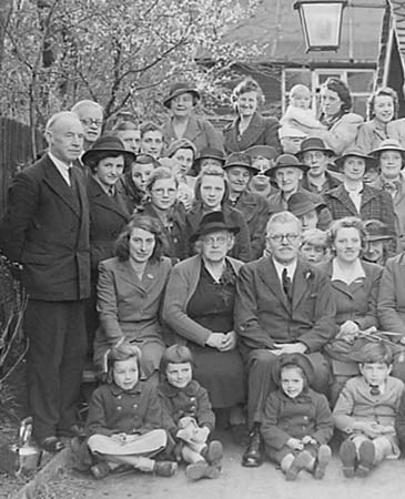 1945 Chapel Party 04