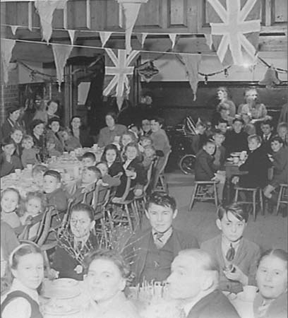 1946 Tea Party 06