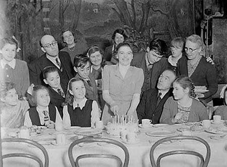 1946 Tea Party 08