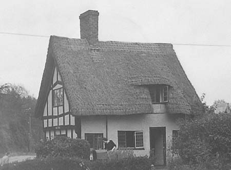 1946 Thatched Cottage 02