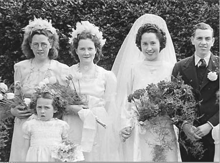 1949 Wedding 05