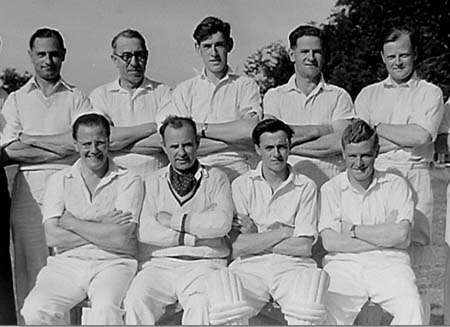 1951 Cricket Team 02