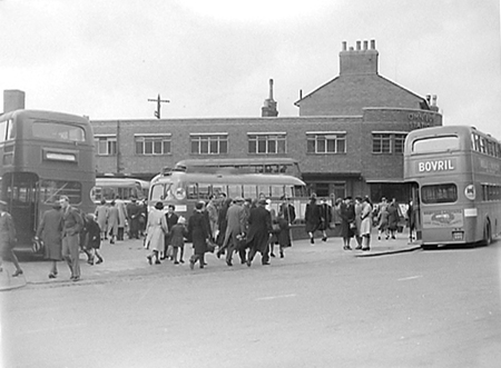 Bus Station 1945 01