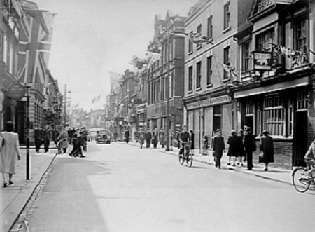 High Street 1945 32