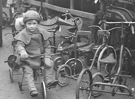 Market 1941 08