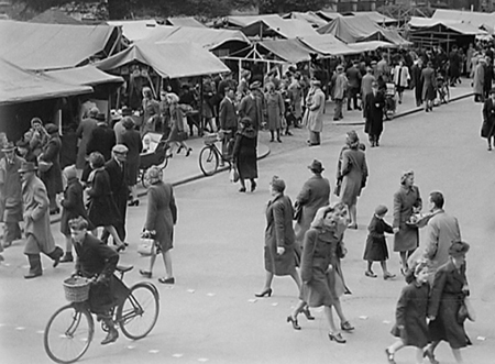 Market 1945 08