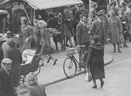 Market 1945 09