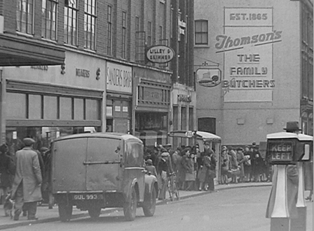 Silver Street 1945 06