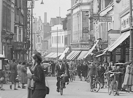Silver Street 1945 07
