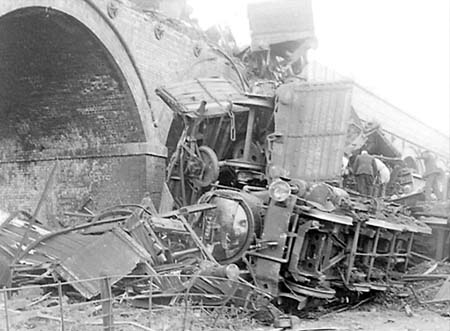 1949 Railway Accident 04
