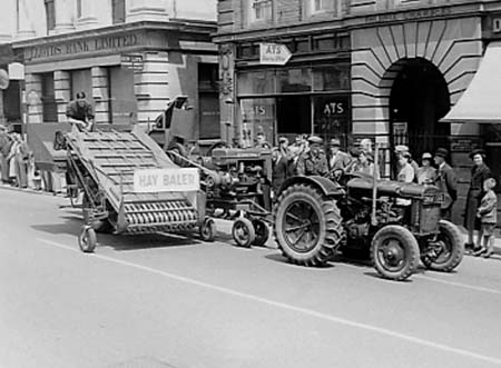 1943 Farming Sunday 33