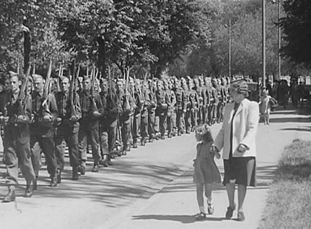 1944 Salute The Soldier 11