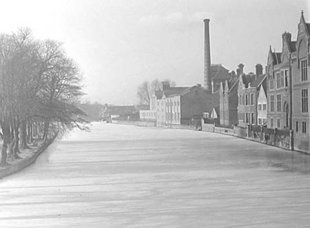  Riverside 1954 05