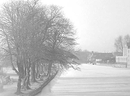  Riverside 1954 07