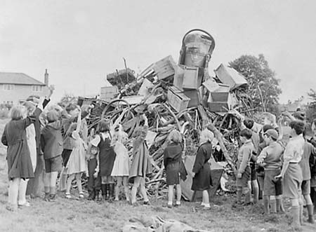 1945 Bonfires 04