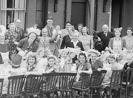 1945 Street Parties 03