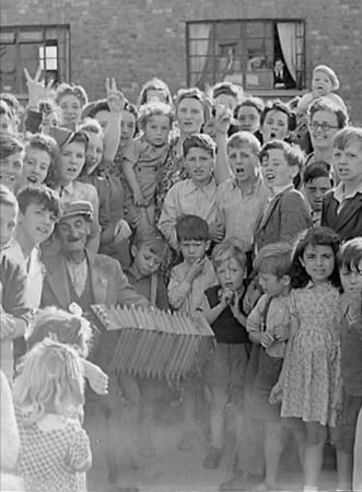 1945 Street Parties 47