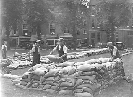 1939 Bomb Shelters 08