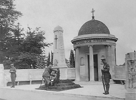 1938 War Memorial 03