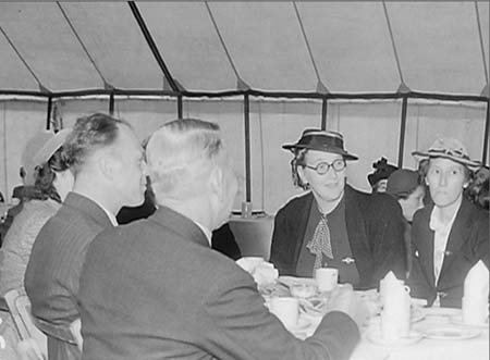 Social 1949 07