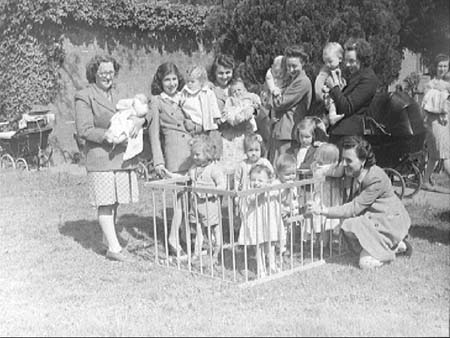 Welfare Centre 1948.3304