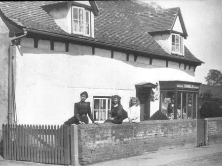  e1900s Daniels Store