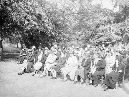 Ladies Meeting 1948.3382