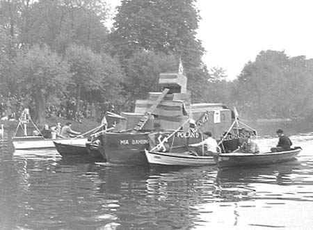 Boats Parade 11
