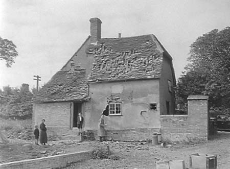 1940 Bomb Damage 03