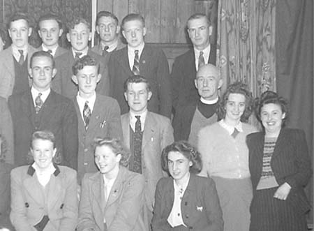 1948 Cricket Trophy 08