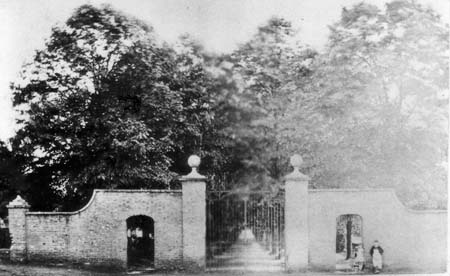 04 1800s Original Gates