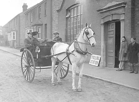 Polling Station 1950 04