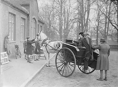  Polling Station 1950 06