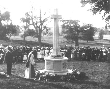 1920s War Memorial 02