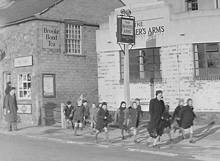 1948 Schoolchildren 02