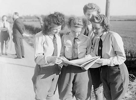 1948 Land Army Girls 03