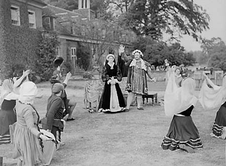 1946 Pageant 09