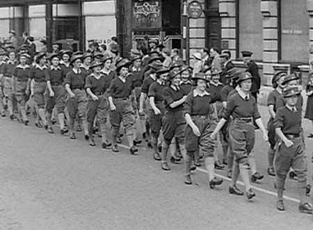 Farming Parade 06 1943