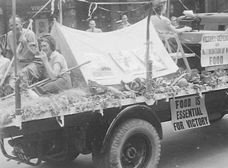 Farming Parade 20 1943