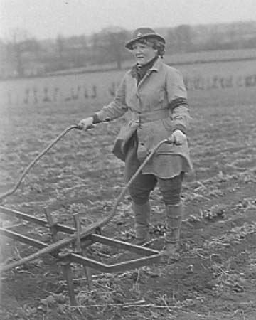 Hus Crawley 05 1943