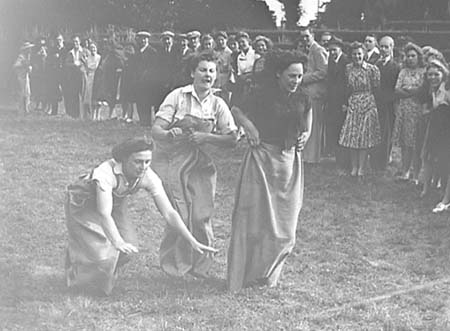 Sharnbrook Fete 02 1945