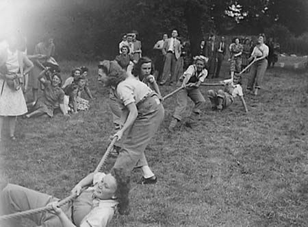 Sharnbrook Fete 04 1945