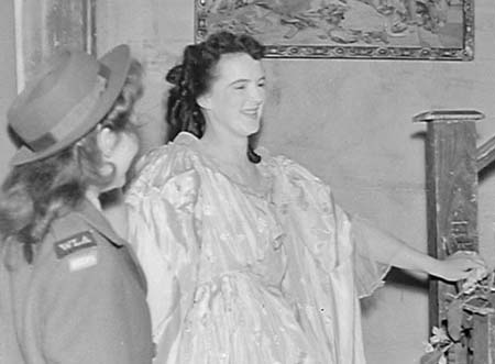 Theatre Visit 04 1946
