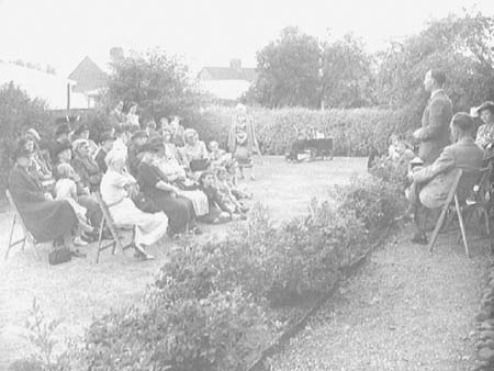 Garden Meeting 1949.3803
