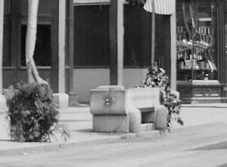  Horse Trough 1911.02