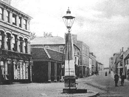  Town Pump e1900s.1228