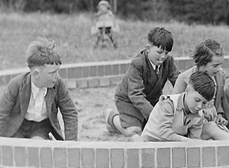 1948 Children Playing 03