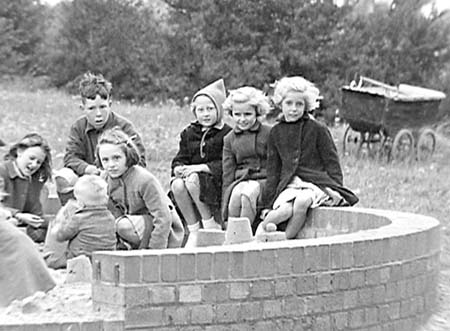 1948 Children Playing 06