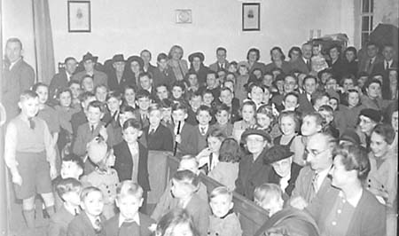 1948 Christmas Party 05